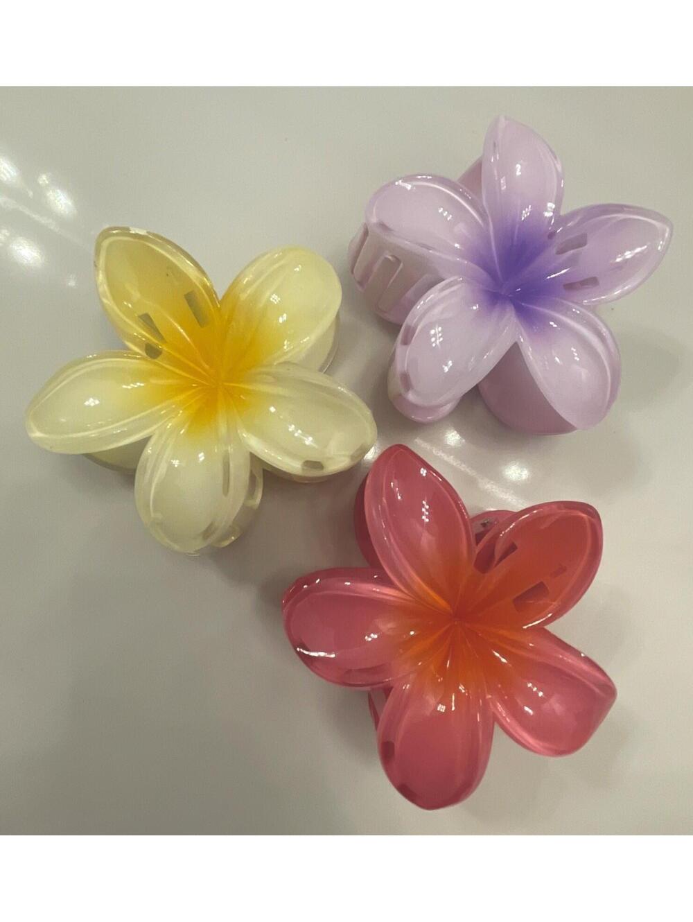 Flower Clip-on Hair Accessory for Women and Girls 3 Pieces - Hawaii
